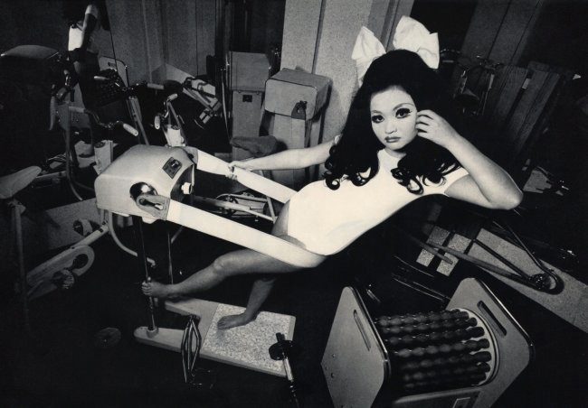 Workout by Kishin Shinoyama